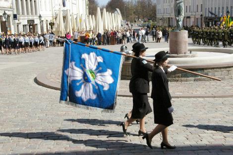 Phitseti Naiskodukaitse Tartu ringkonna lipp