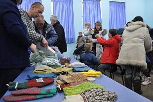 Naiskodukaitse abiga kogutud kudumid judsid Ukrainas abivajajateni