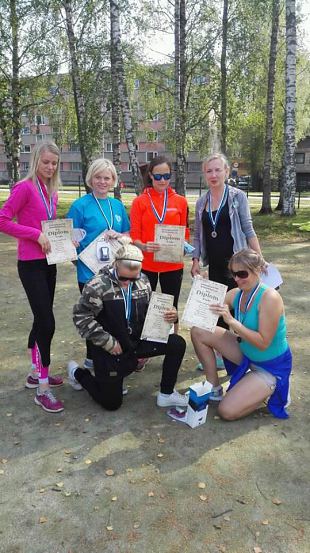 Naiskodukaitsjad üle Eesti võtsid mõõtu osavuses ja teadmistes