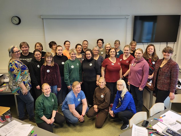 Esmaabiinstruktorite t�iendkoolitus: uued suunad ja praktilised oskused