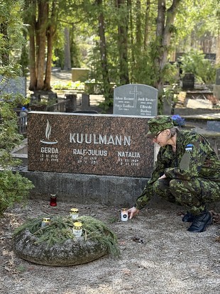 Naiskodukaitse Tallinna ringkonna m�lestusp�ev t�i kokku ajaloo ja t�nap�eva