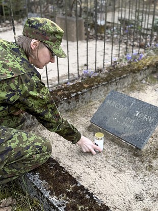 Naiskodukaitse Tallinna ringkonna m�lestusp�ev t�i kokku ajaloo ja t�nap�eva