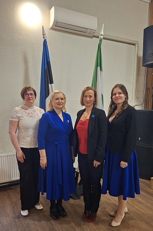 Naiskodukaitse Kanepi jaoskonna taasloomisest m��dus 20 aastat