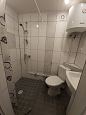 Esimese korruse hiskasutatav dushiruum | Vsu maja fotogalerii Tuba nr 7 - WC dushinurga ja kraan